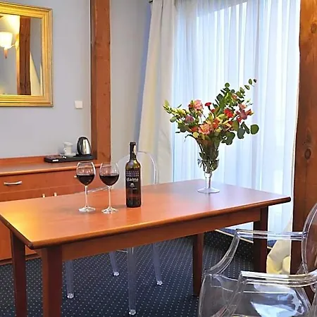 فندق Solei Strzeszyn 4*